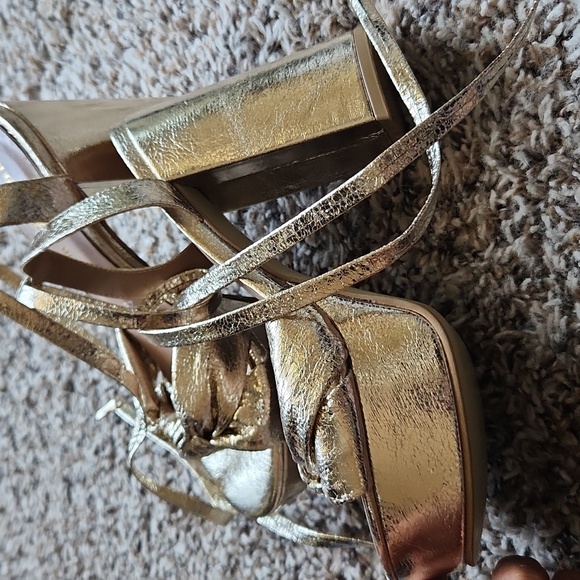 Eugenia Molina Metallic plataform chucky heels size 6 - Picture 5 of 9